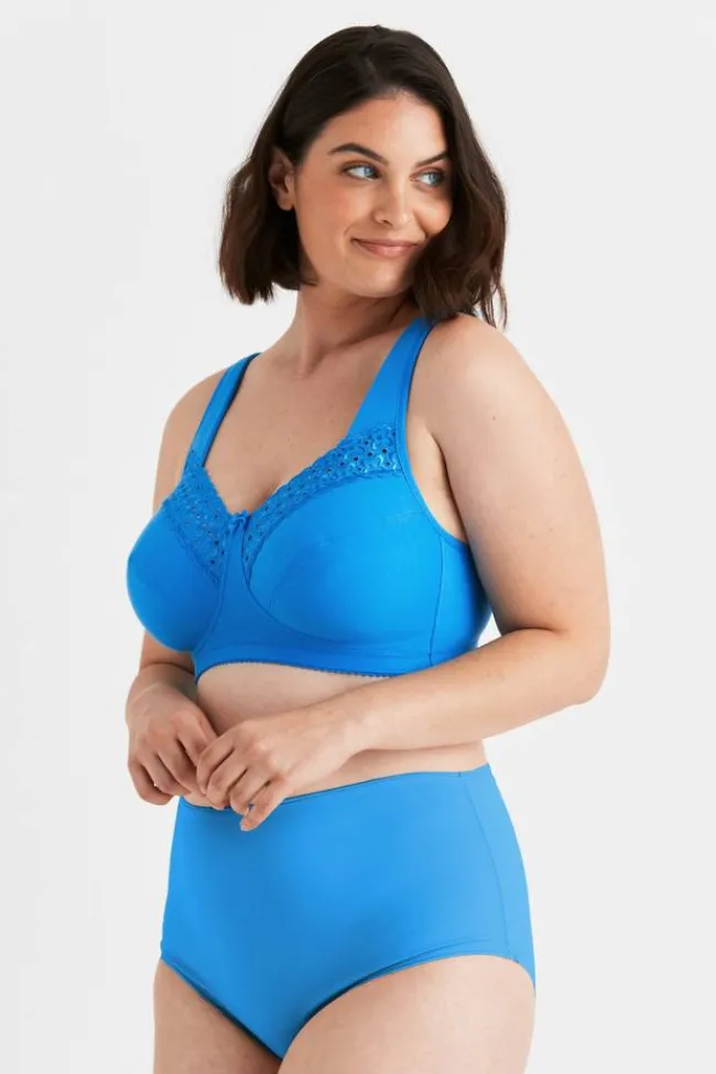 Miss Mary Bra|Non-Wired Bras|Broderie Anglaise bra Softaqua